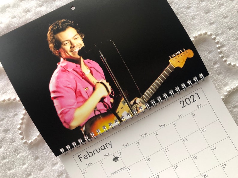 Harry styles 2019 desktop calendar myfreesenturin