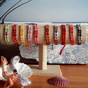 Bracelet brésilien différentes couleurs en nuance.