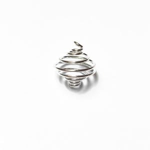 Spiralen van sterk draad, gaaskooi om zelf te vullen, de spiralen zijn klein (ca. 10 mm) en zilverkleurig, zelf te maken