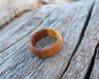 Wood ring, yew wood ring, natural wooden ring, handcrafted wooden ring, unisex ring, anniversary ring, eco-friendly jewellery