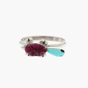 Vintage Zuni 925 Sterling Silver Cute Carved Turtle Spiny Oyster Turquoise Kids Childs Ring Southwestern Native American Jewelry Size 3 1/4