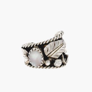 Vintage Navajo Earring Ear Cuff Mother of Pearl 925 Sterling Silver Leaf Leafwork Floral Flower Cartlidge Unique Native American Old Pawn