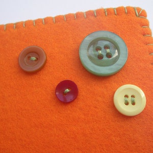 Mousepad with buttons, orange / green image 3