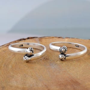 Dainty Silver Adjustable Toe Ring Jewelry 925 Sterling Silver Oxidized Ring Toe Ring for Girls Set of 2 Foot Jewelry Silver Toe Ring