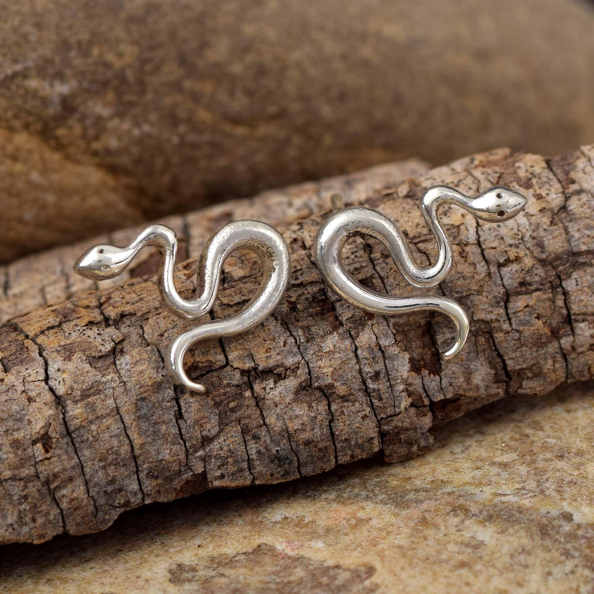 Orecchini Lunghi A Forma Di Serpente – Argento Color Oro Bianco, Design Originale Per Donna - 2