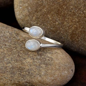 925 Sterling Silver Ring Rainbow Moonstone Gemstone Ring Dainty Flashy Moonstone Ring Handmade Boho Ring Open Ring Gift For Woman