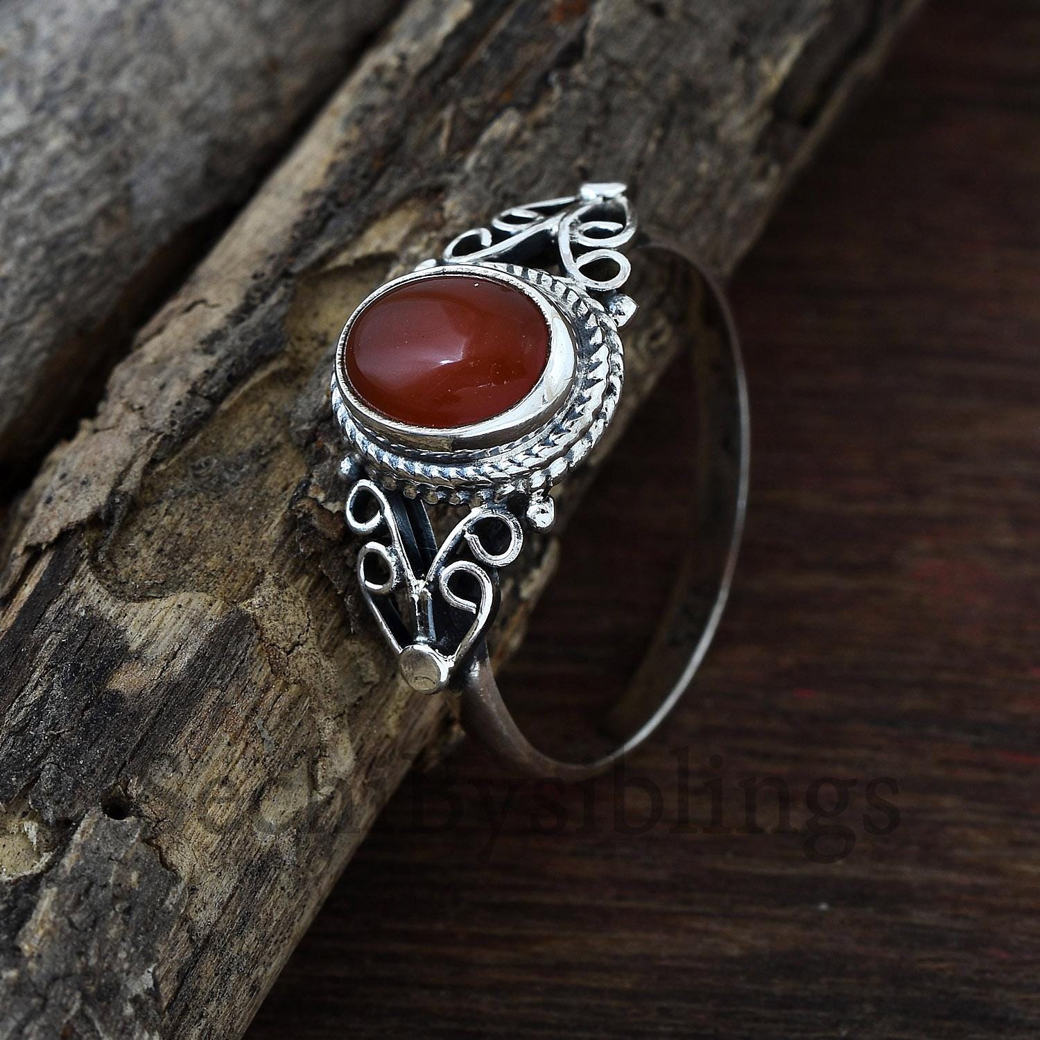 アクセサリー Vintage Silver & Carnelian Signet Ring Vintage Silver & Carnelian Signet Ring