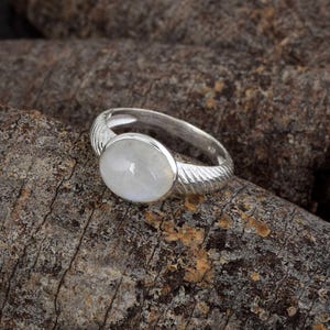 Rainbow Moonstone Ring Gemstone Silver Jewelry Gift For Her 925 Sterling Silver Ring Unisex Ring Moonstone Silver Ring Womens Birthday Gift