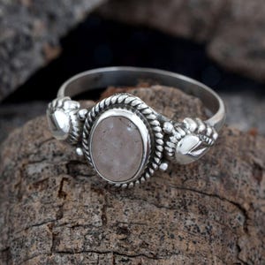 Rose Quartz Gemstone Ring 925 Sterling Silver Ring Birthstone Ring For Valentines Gift Rose Quartz Silver Ring Handmade Pink Statement Ring