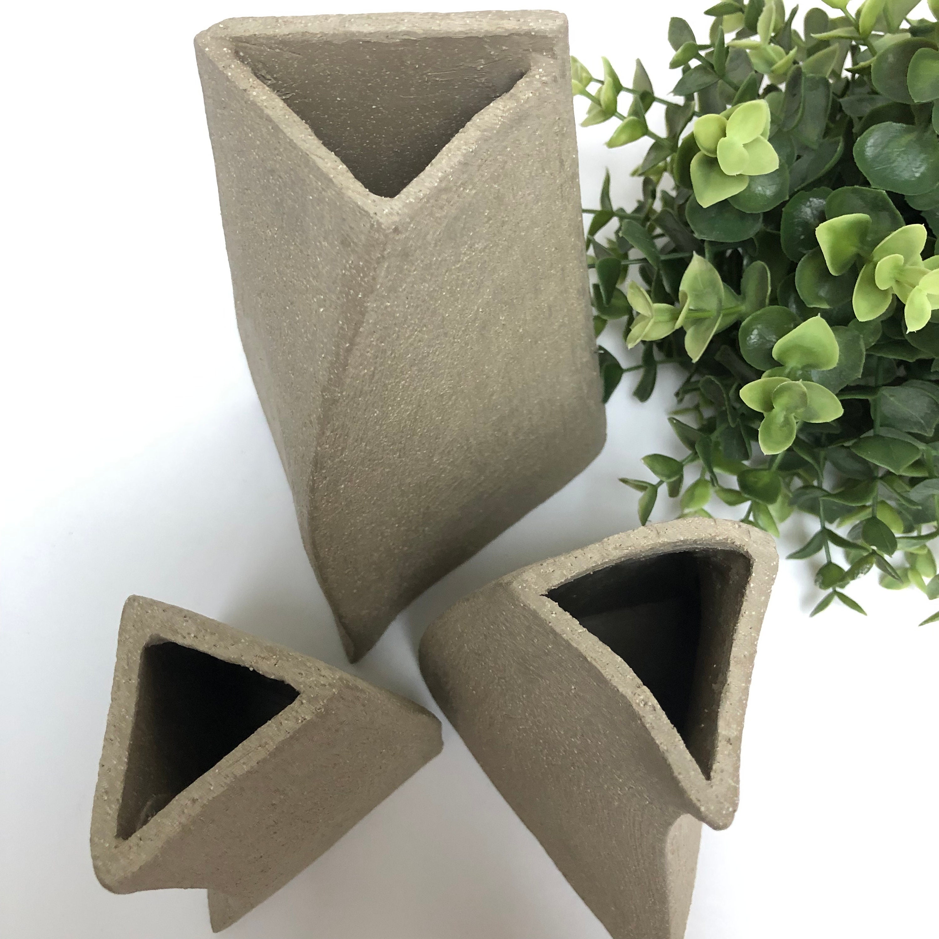 Ceramic Vases Trio Design Tutorial. Easy Slab Pottery Template Project Ceramic Vases Trio Design Tutorial. Easy Slab Pottery Template Project