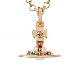 Petit collier pendentif chaîne en or Vivienne Westwood avec perles végétaliennes. Cadeau pour elle, Cadeau pour lui