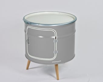 オイルドラム缶で作られたバーチェスト（引き出し付き）