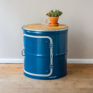 Dry Bar made from Oil Barrel