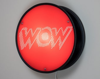 VINYL-O-PLEX "WOW" wandlamp gemaakt van vinylplaten