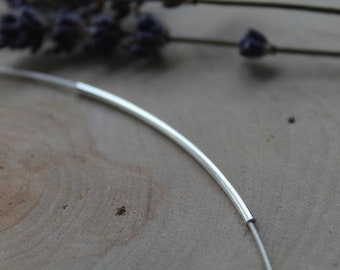 Open-ended necklace for pearls, silver, 1 mm, 45 cm, easily shortened. Secure snap closure.