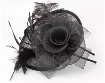 Großer Schwarzer Feder Fascinator Hochzeit Fascinator Kirche Hütchen Schwarze Ascot Hütchen, Kentucky Derby Hut Floral Fascinator Race Day Hüte