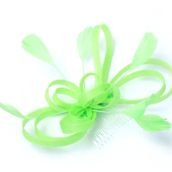 Fascinator vert lime sur peigne clair, Fascinator, chapeau, derby du Kentucky, journée des dames, chapeau de courses, chapeau Ascot, mariage de plage, chapeau de tenue verte