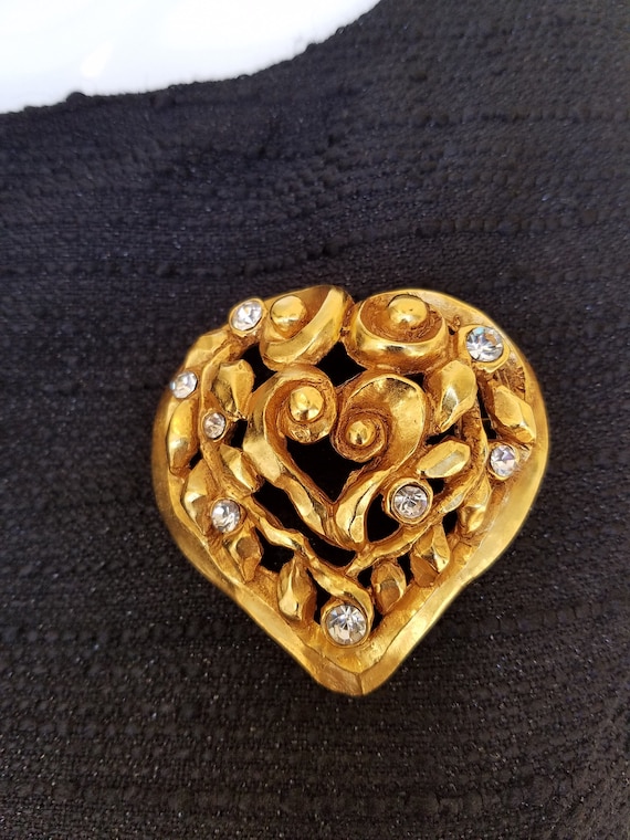 Christian Lacroix Gold Vintage Goldtone Heart Broo