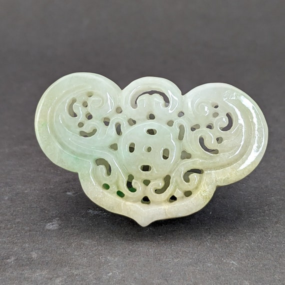 Hand carved jade charm: flowers, a symbol of tran… - image 2