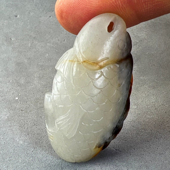 Nephrite jade carving: One(1) hand carved nephrit… - image 6