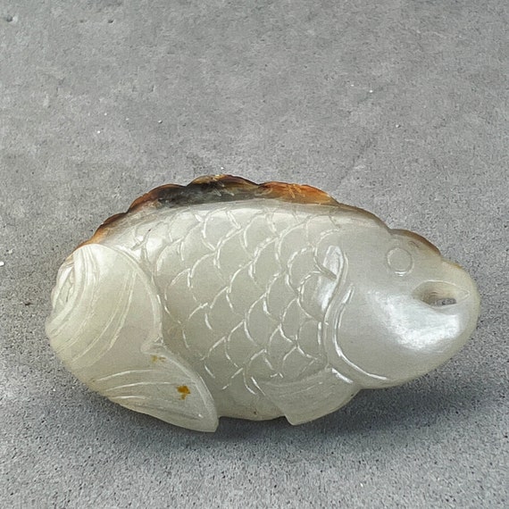 Nephrite jade carving: One(1) hand carved nephrit… - image 1