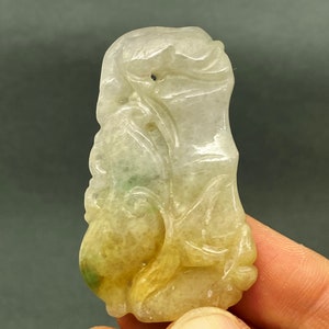 Estate Sale: Vintage Hand carved Jadeite pendant of monkey and bamboo, year of the monkey, longevity, vintage monkey charm, JVHKLE1016