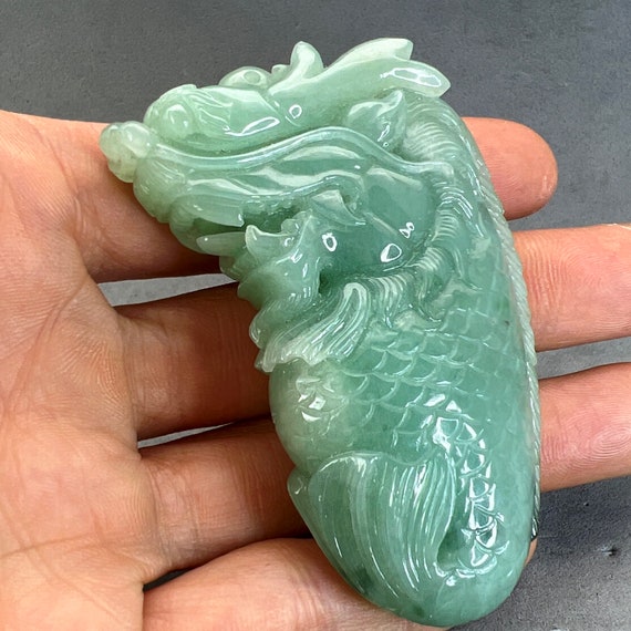 Estate Sale: Vintage Hand carved Jadeite pendant … - image 8