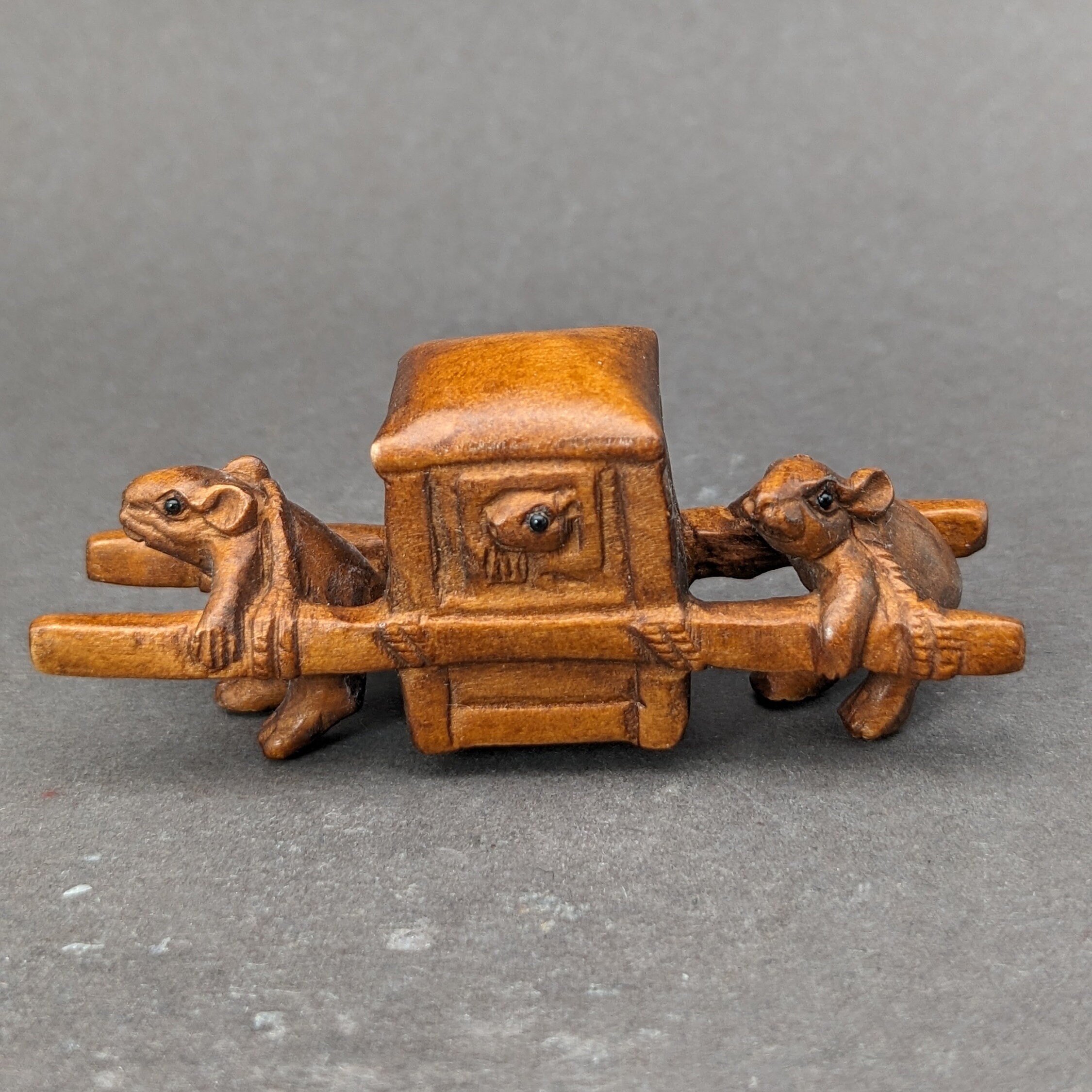 香爐 打出の小槌 鼠小判 置物　M1718 Japanese Hariko Inu Dog Miniature Netsuke Den Den Daiko Drum