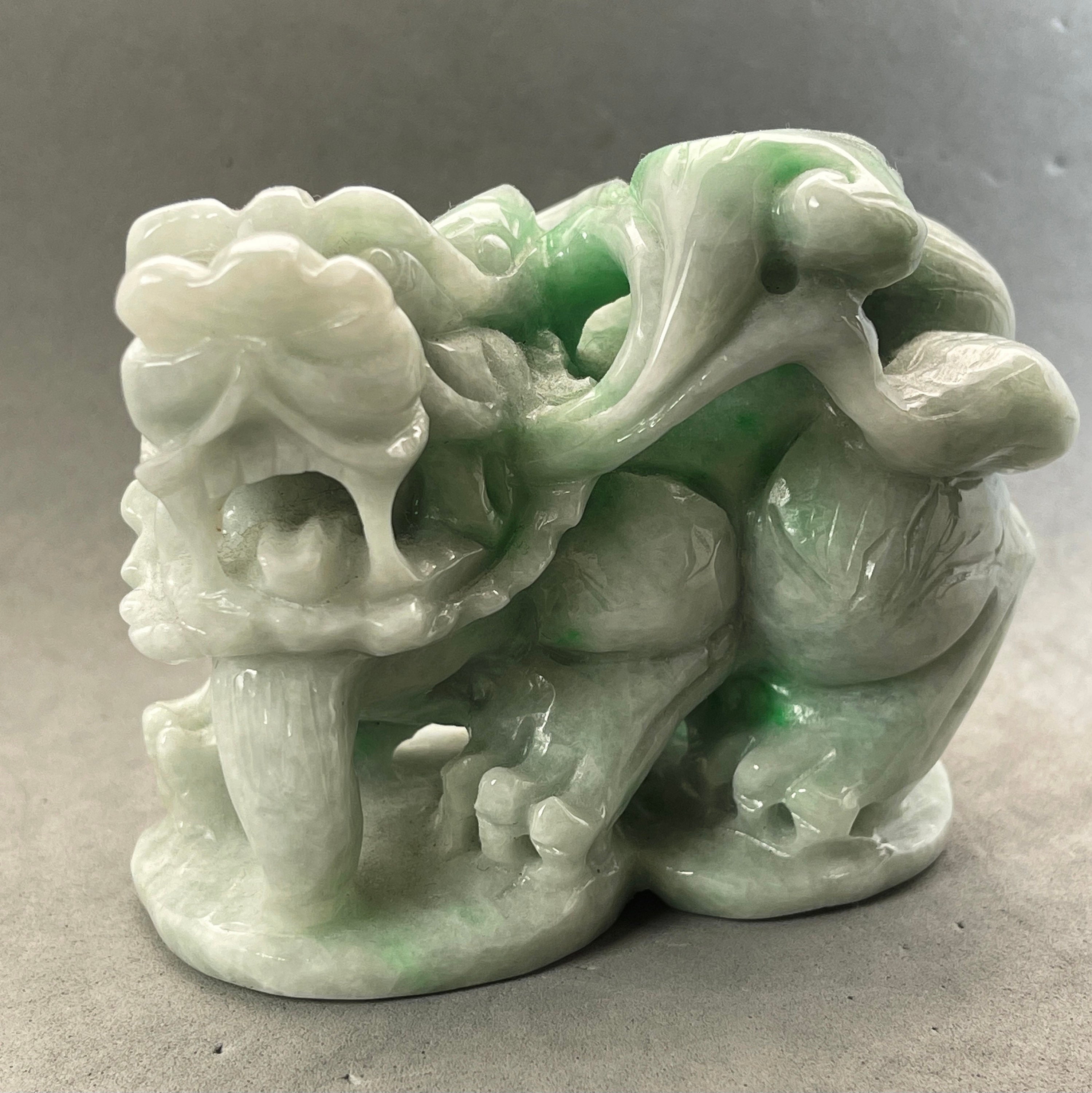 Estate sale: Vintage Hand carved Jadeite sculpture of Kirin | Etsy