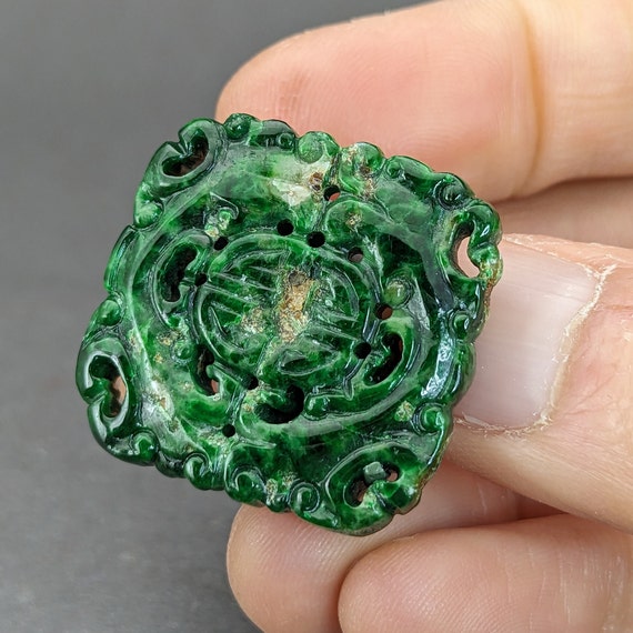 Hand carved jade charm: flowers, a symbol of tran… - image 4