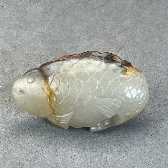 Nephrite jade carving: One(1) hand carved nephrit… - image 3