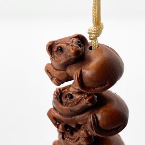 Boxwood ojime: One miniature ox bead, year of the ox, finely carved, ox charm, wood ox bead, very rare, details, master craftsmanship