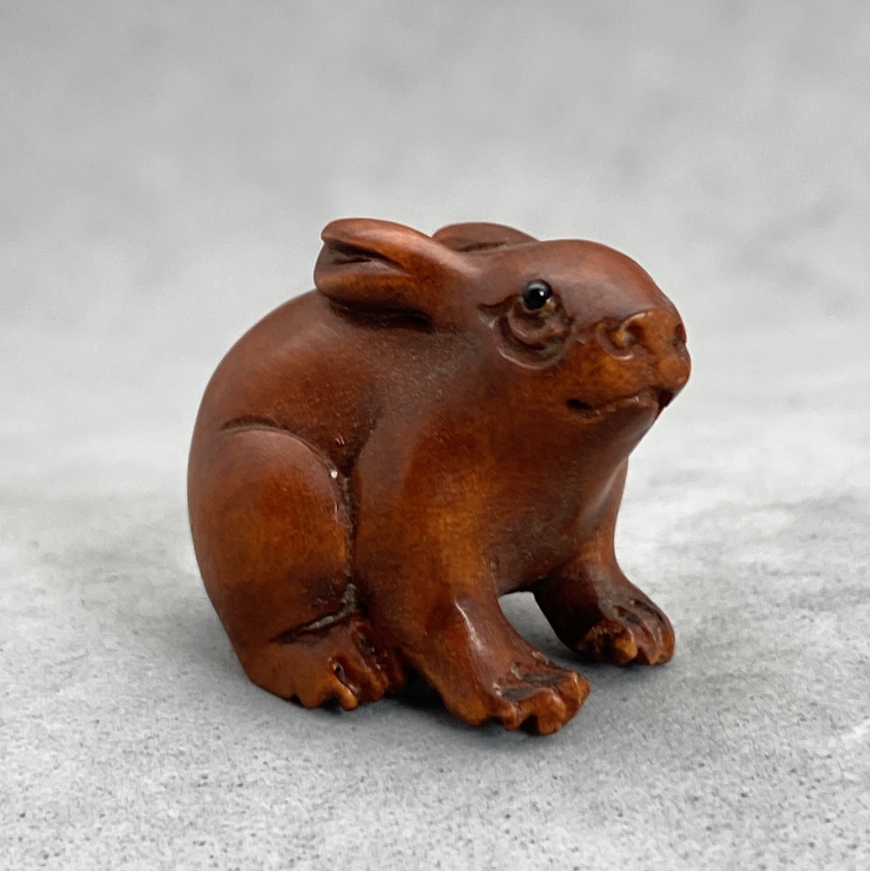 着物用品？天然本翡翠 手彫り 根付？ 天然翡翠 根付 竹形 唐草紋透かし 