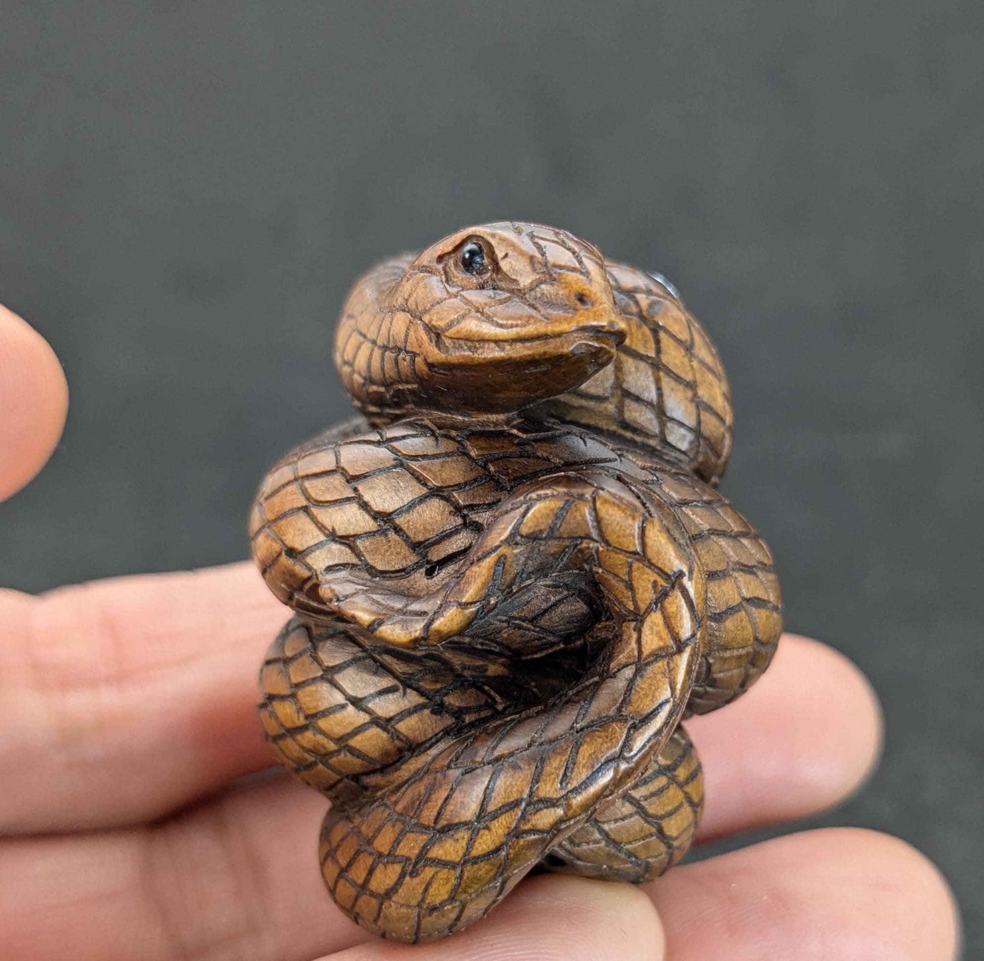 メイク道具・化粧小物 tanakadaisuke Three headed snake compact Hand Carved Boxwood Snake Netsuke, Wood Snake Netsuke, Boxwood