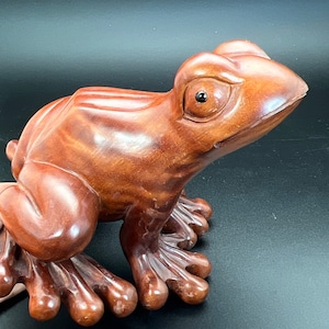 Boxwood carving: Hand carved Boxwood frog, massive wood frog, finely carved boxwood frog, inlaid eyes, signed by the artist, rare