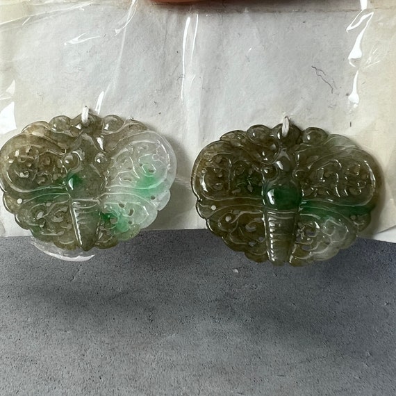 Estate Sale: A pair of vintage Hand carved Jadeite