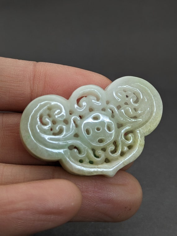 Hand carved jade charm: flowers, a symbol of tran… - image 3