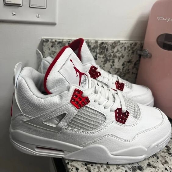 Jordan 4 red and gold store