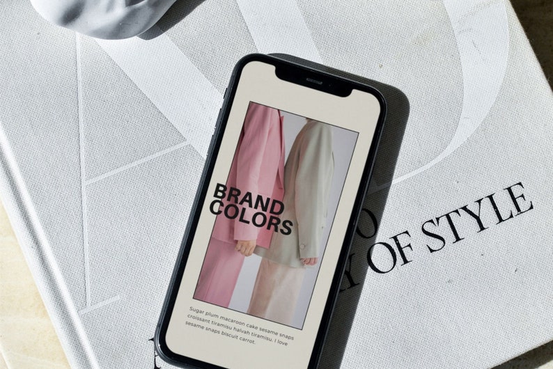 Make your Instagram posts shine with our aesthetic Instagram templates! Designed with female entrepreneurs and bloggers in mind, these templates feature aesthetic designs and cohesive color palettes that will elevate your social media game.
