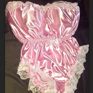 Zijdezachte strapless satijnen romper