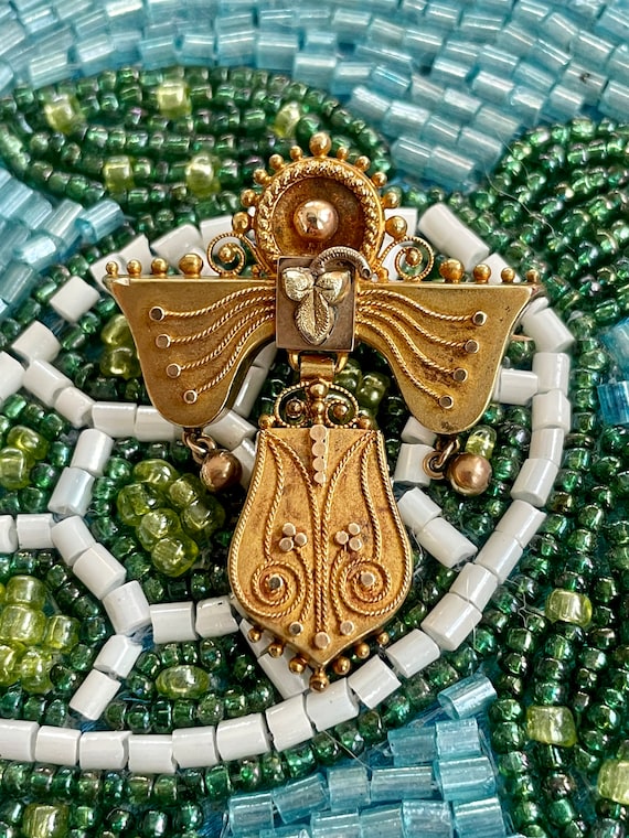 14K Victorian Etruscan Brooch pin