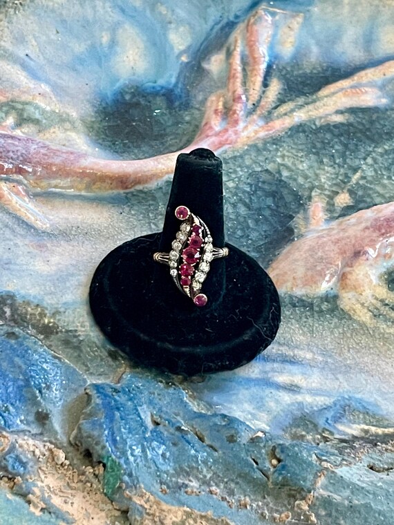 Victorian 18K Diamond and Ruby Navette Ring - Ant… - image 9