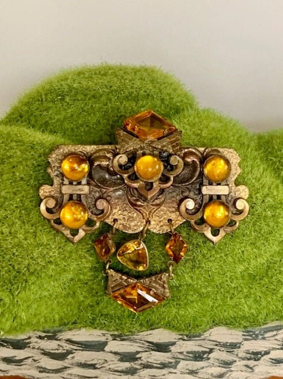 Vintage Costume Gold Tone and Gold Stone Brooch