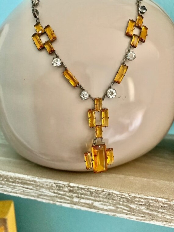 Vintage yellow glass necklace Gem