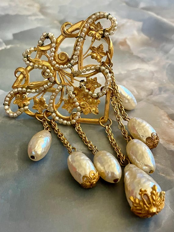 MIRIAM HASKELL Swirling Filigree Faux Baroque Pea… - image 10