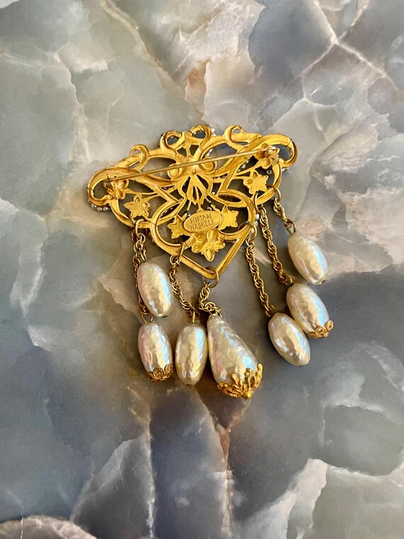 MIRIAM HASKELL Swirling Filigree Faux Baroque Pea… - image 6