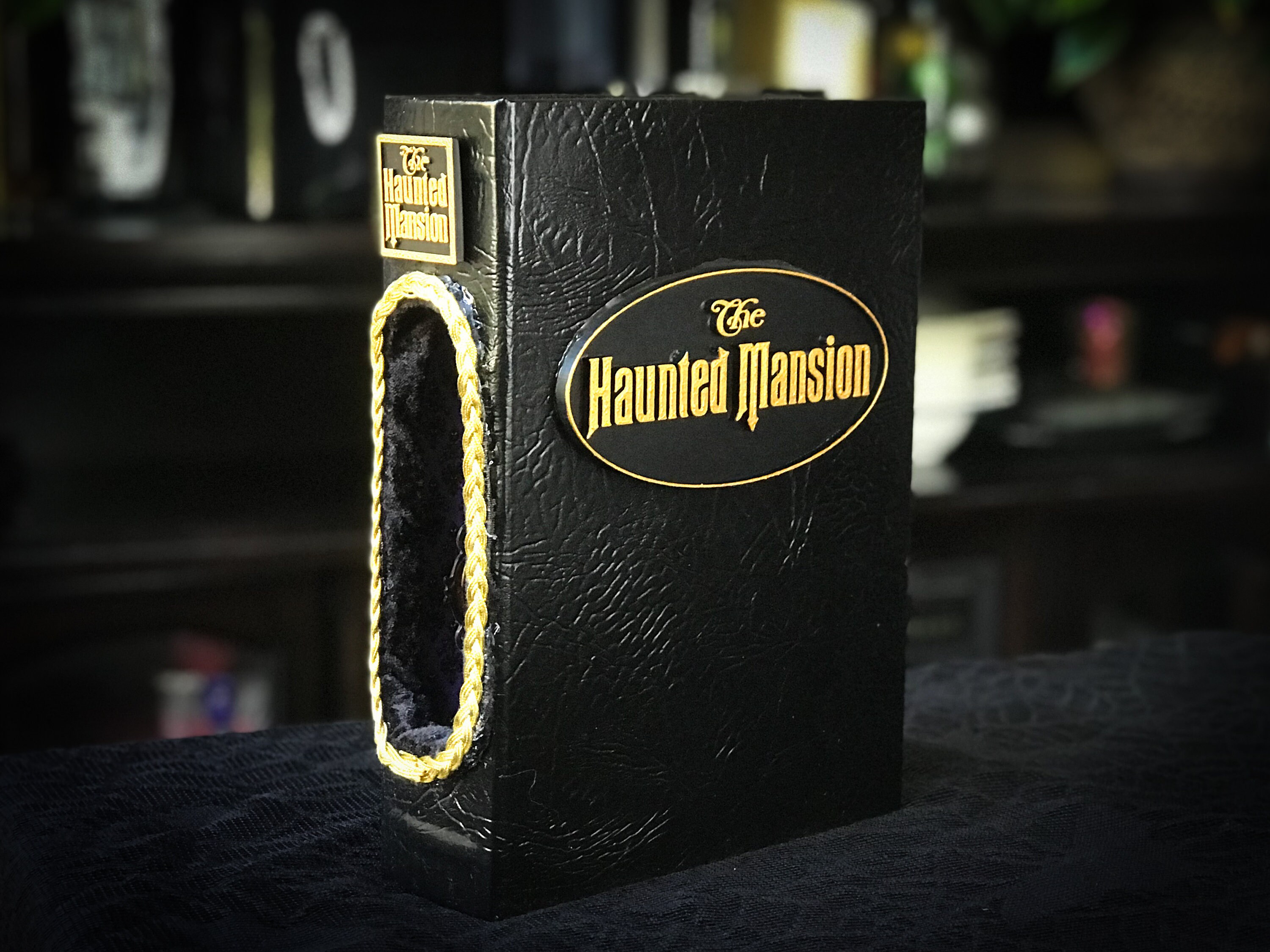 Haunted Mansion Book Nook - Etsy display picture 1