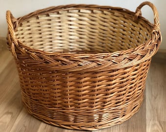 Handmade Wicker Laundry Basket with Handles, Natural Rattan Storage Hamper, Vintage Antique Woven Basket for Home, Europe Design