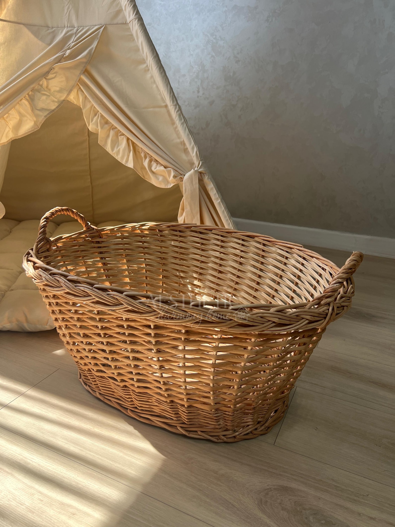 Large wicker laundry basket, Toy storage basket, Oval wash basket, Woven natural laundry basket, Laundry Hamper, Rattan Cloth Organizer