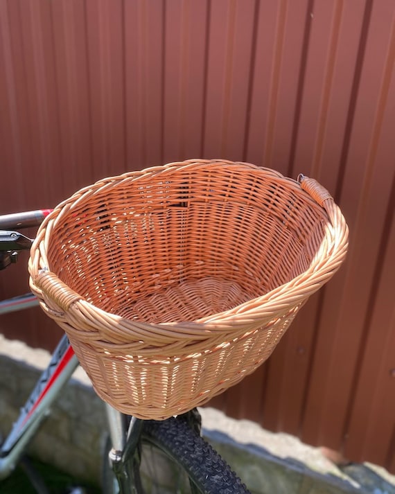 Velo Electrique Adulte GRANNY SAYS Front Adult, Woven Basket For